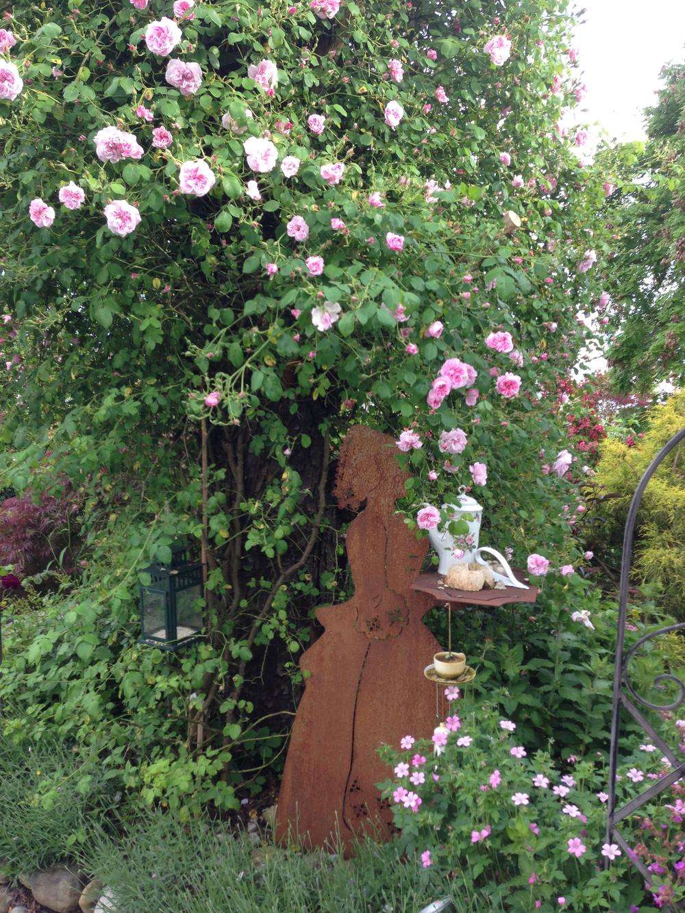 Rosengarten mit Vintage-Detail