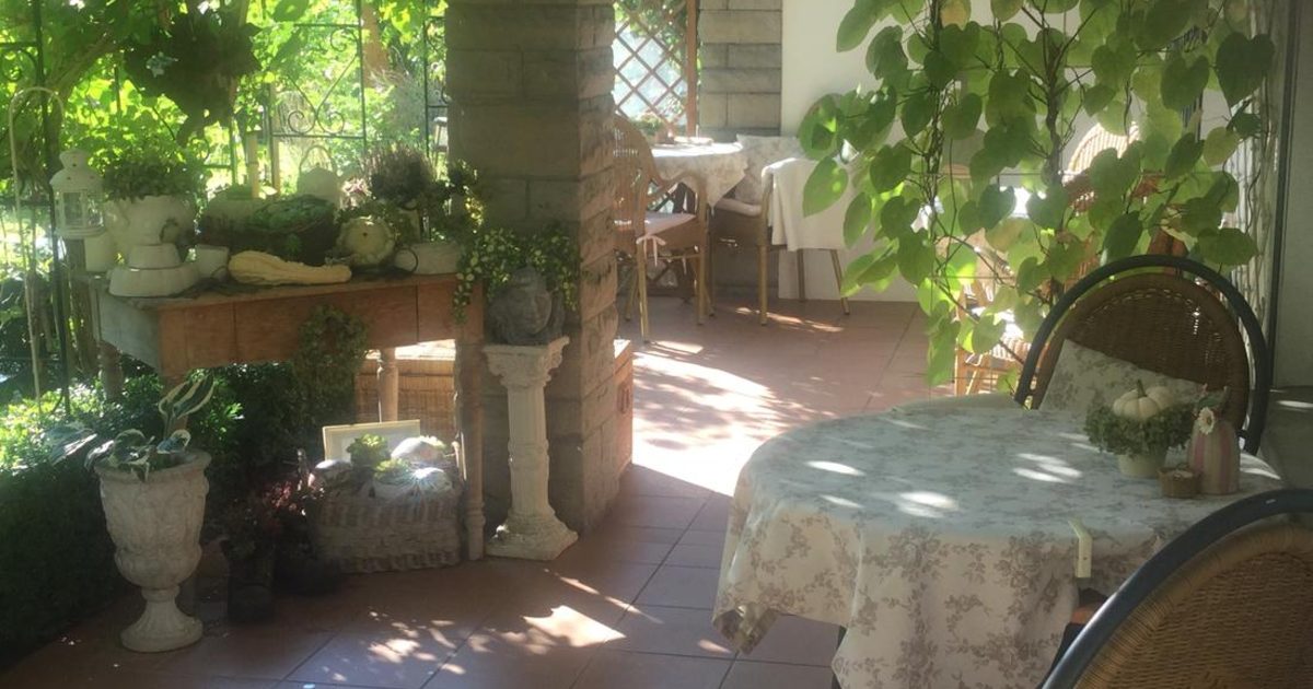 Bed and Breakfast Im Röseligarten in Wolfhausen, Switzerland